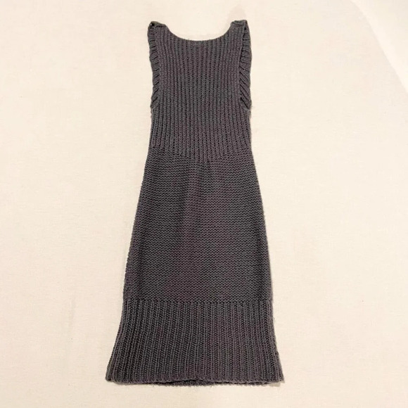 Wilfred Aritzia Sleeveless Knitted  Wool V Neck Dress Missing Size Tag - Picture 11 of 16